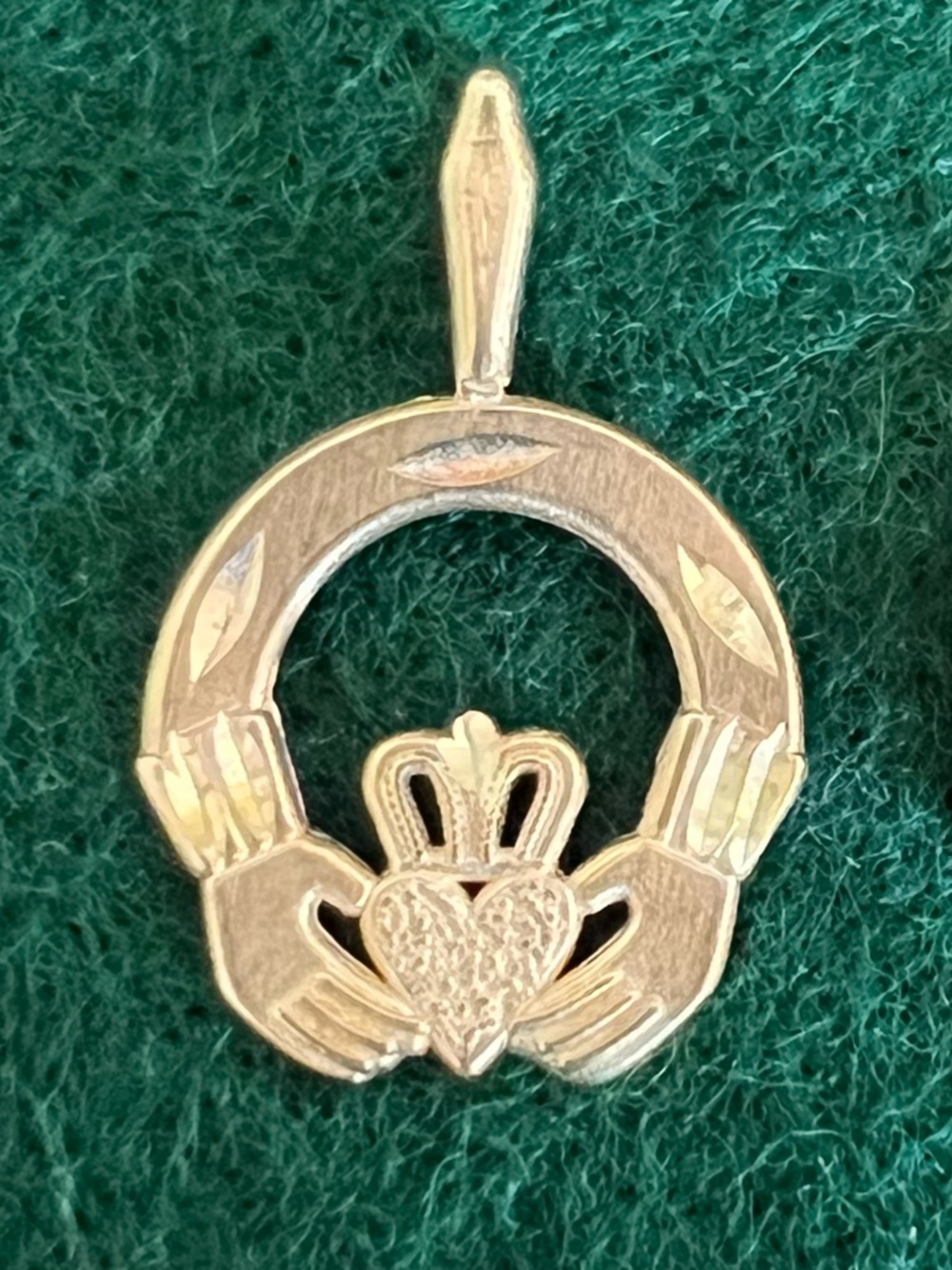 Michael Anthony 14k Solid Yellow Gold Claddagh Charm - Classic Irish Symbol